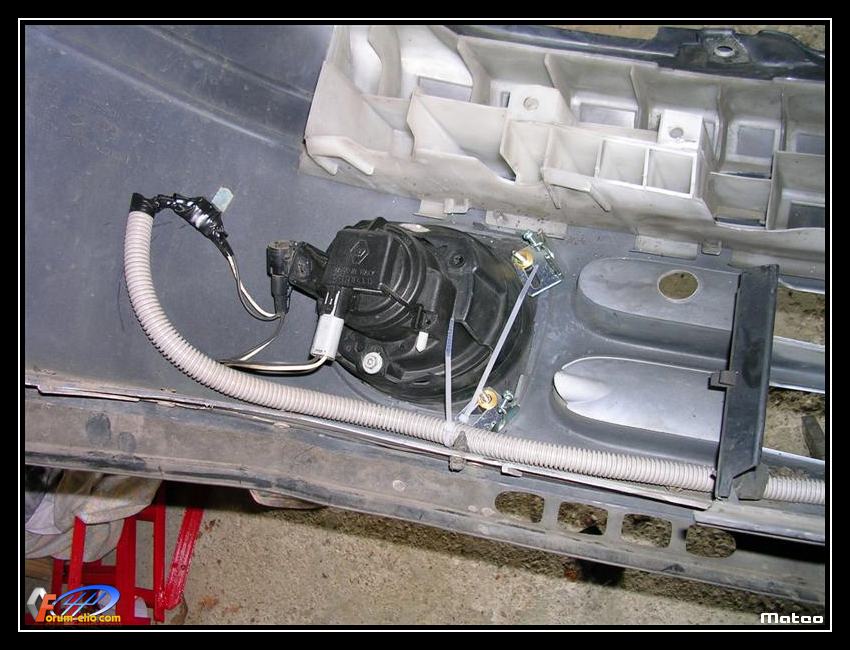Support Antibrouillard Avant Gauche Pour Dacia Logan MCV (2007-2008) - Réf. OEM 6001549322